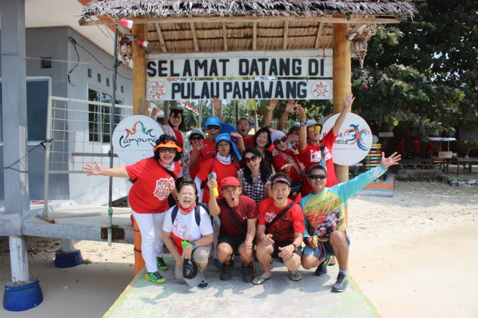 gapurapahawang pulau pahawang lampung